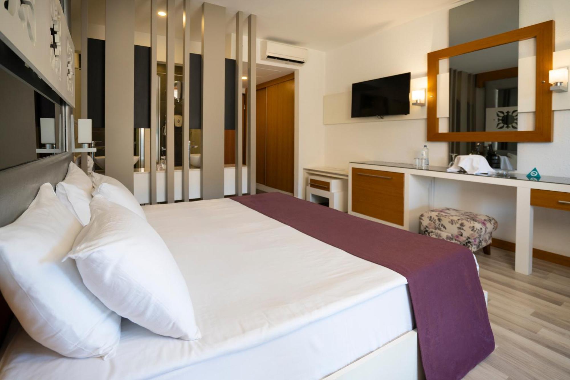 Flora Garden Beach Hotel - Adults Only 16 Plus - Couples Concept Kizilot Ngoại thất bức ảnh