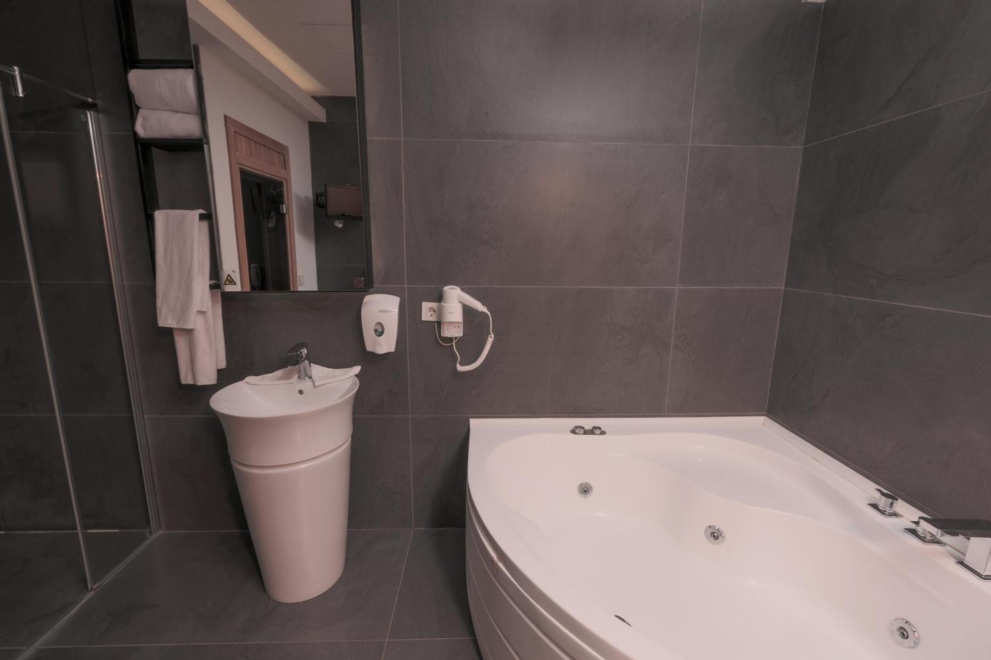 Flora Garden Beach Hotel - Adults Only 16 Plus - Couples Concept Kizilot Ngoại thất bức ảnh
